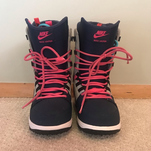 Nike Vapen Women’s Snowboard Boot - Picture 3 of 4